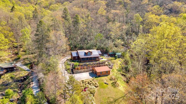 228 Marigold Lane, Hendersonville, NC 28792