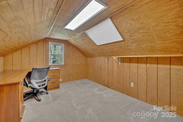 228 Marigold Lane, Hendersonville, NC 28792