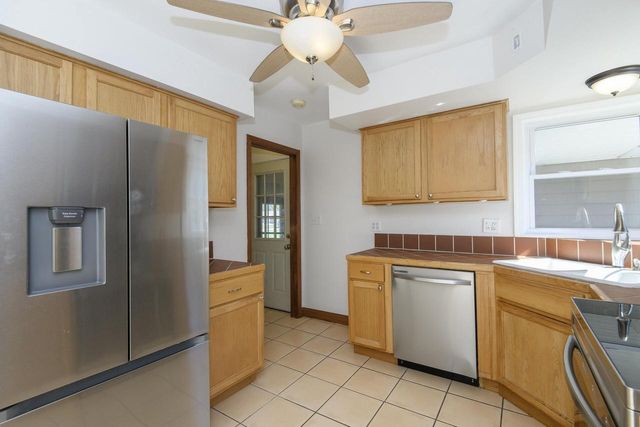 N87W17919 Queensway, Menomonee Falls, WI 53051
