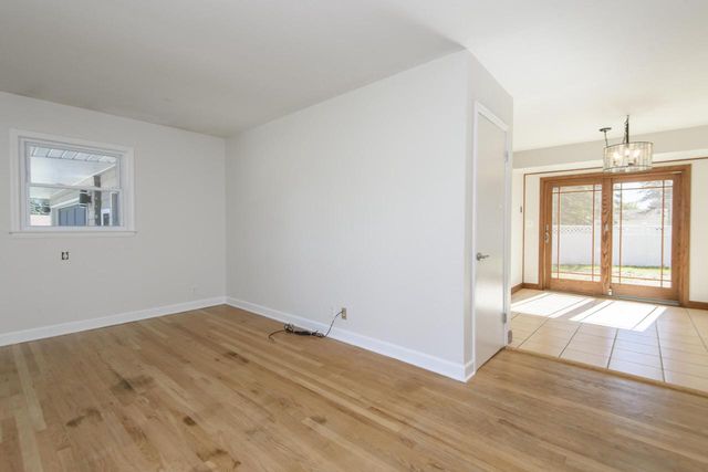 N87W17919 Queensway, Menomonee Falls, WI 53051