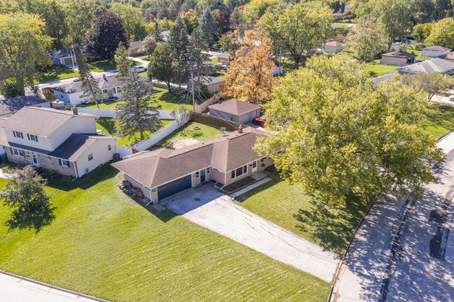 N87W17919 Queensway, Menomonee Falls, WI 53051