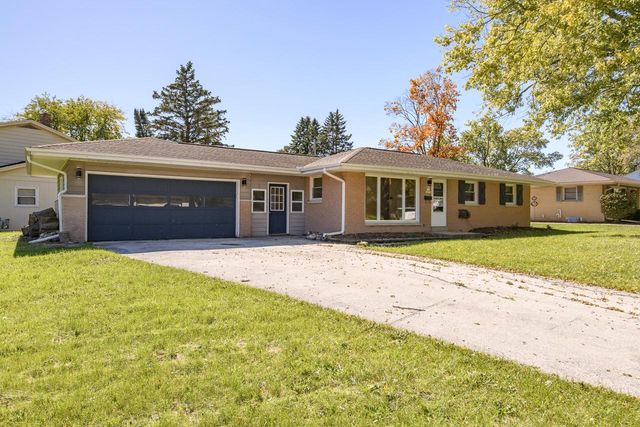 N87W17919 Queensway, Menomonee Falls, WI 53051