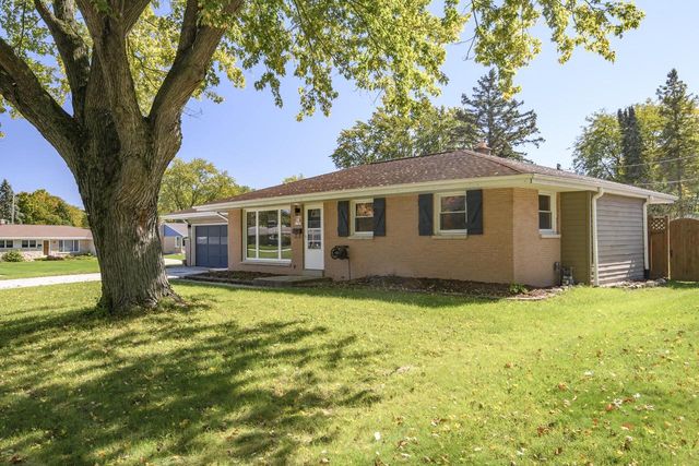 N87W17919 Queensway, Menomonee Falls, WI 53051