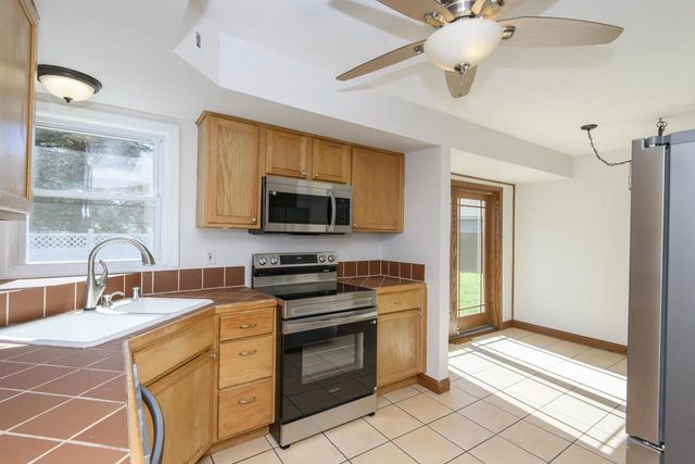 N87W17919 Queensway, Menomonee Falls, WI 53051