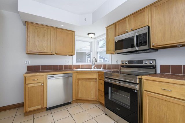 N87W17919 Queensway, Menomonee Falls, WI 53051