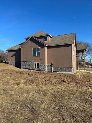 2017 Vilas Street, Leavenworth, KS 66048