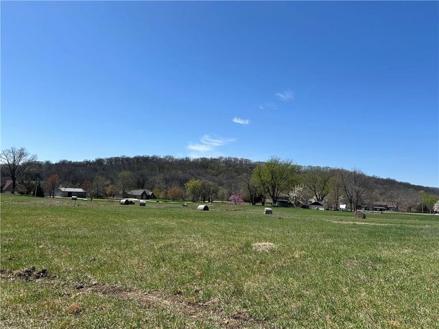 2017 Vilas Street, Leavenworth, KS 66048