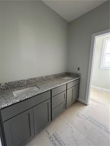 2017 Vilas Street, Leavenworth, KS 66048