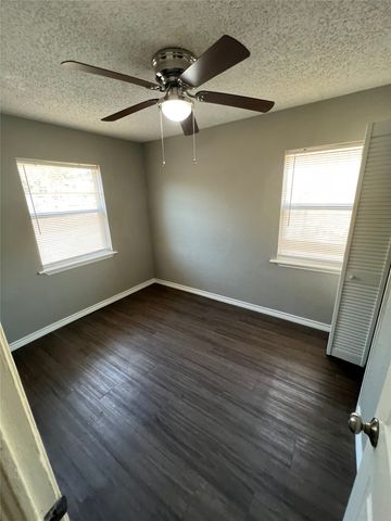 506 W Ball Street, Weatherford, TX 76086