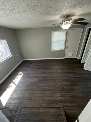 506 W Ball Street, Weatherford, TX 76086