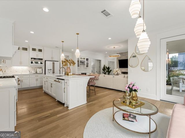 255 Cicely Way, Tyrone, GA 30290