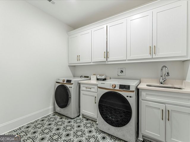 255 Cicely Way, Tyrone, GA 30290