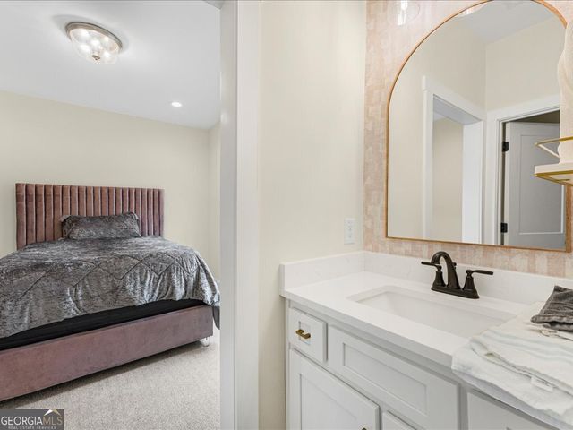 255 Cicely Way, Tyrone, GA 30290