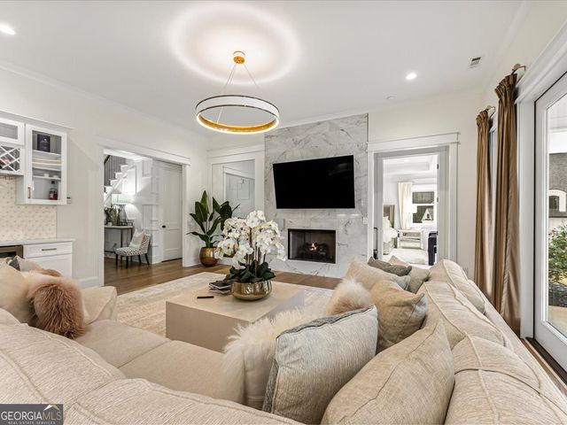 255 Cicely Way, Tyrone, GA 30290