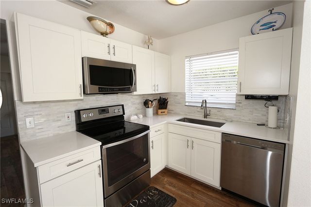 714 11th ST N, Naples, FL 34102