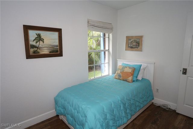 714 11th ST N, Naples, FL 34102