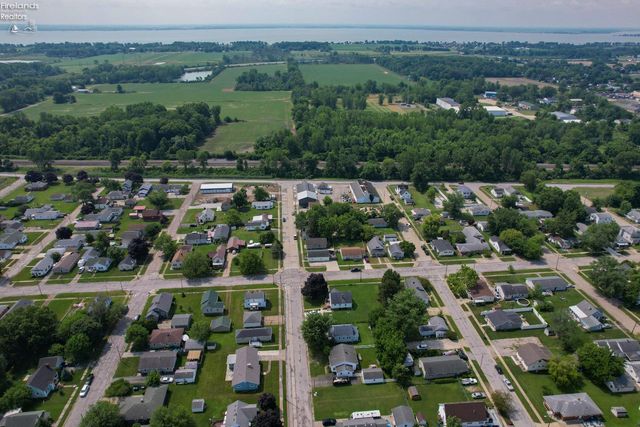 232 Cedar Street, Port Clinton, OH 43452