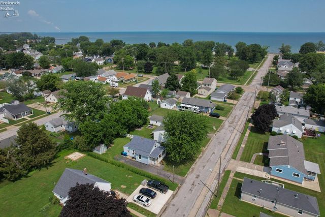 232 Cedar Street, Port Clinton, OH 43452