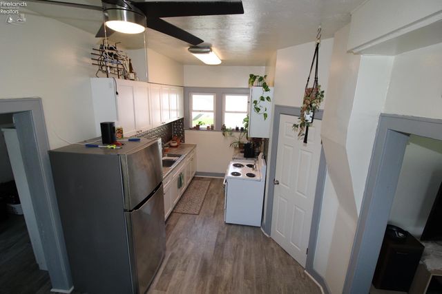 232 Cedar Street, Port Clinton, OH 43452
