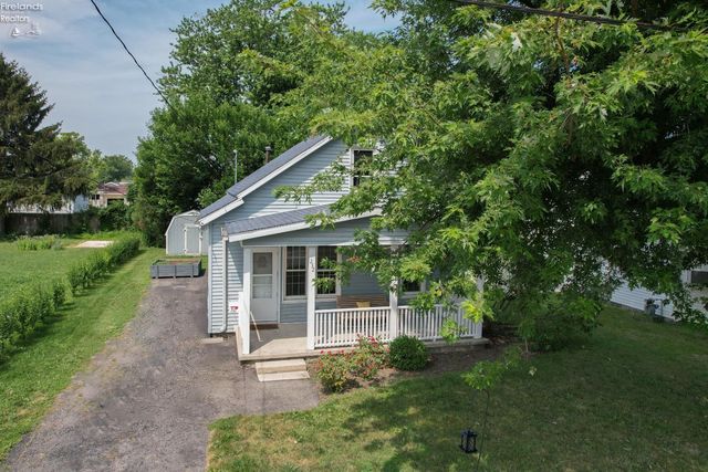 232 Cedar Street, Port Clinton, OH 43452