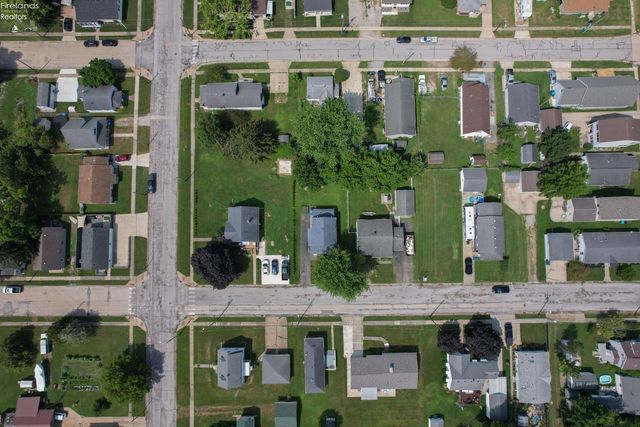 232 Cedar Street, Port Clinton, OH 43452