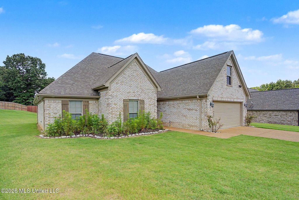 125 Highland Drive, Senatobia, MS 38668 — photo 2