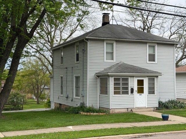 803 N Washington Avenue, Batavia, IL 60510