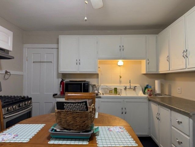 803 N Washington Avenue, Batavia, IL 60510