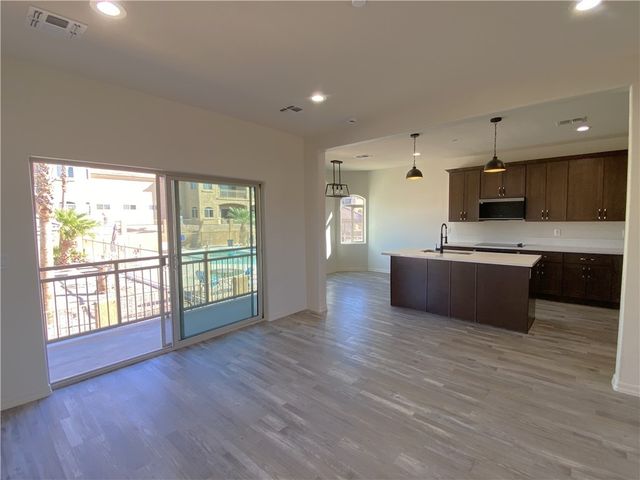 890 Florence Avenue 204, Bullhead City, AZ 86429