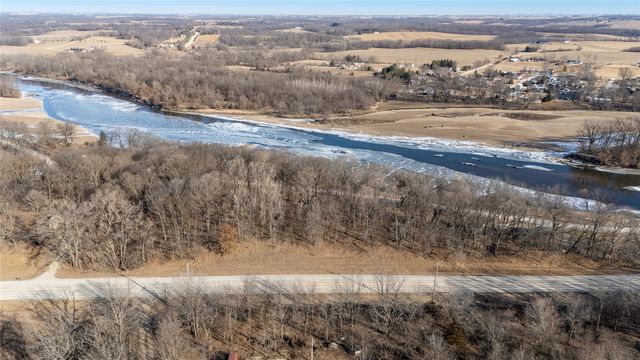 1041 290th Street, Atalissa, IA 52720