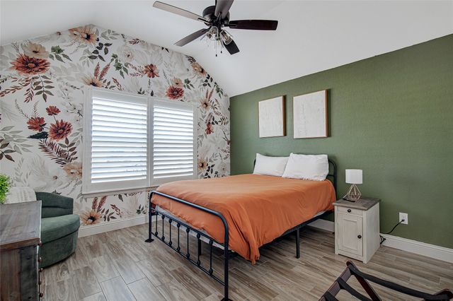 812 Rodgers Avenue, Godley, TX 76044