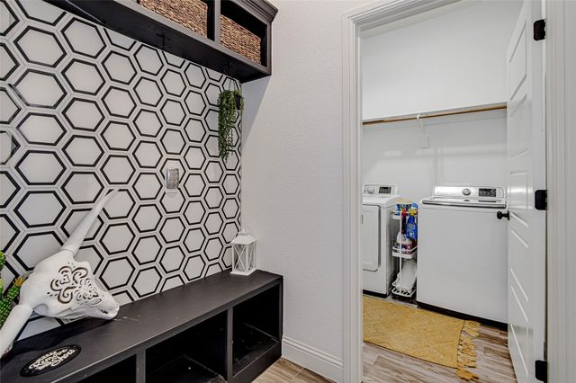 812 Rodgers Avenue, Godley, TX 76044