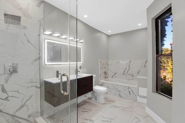 6150 S Ingleside Avenue, Chicago, IL 60637