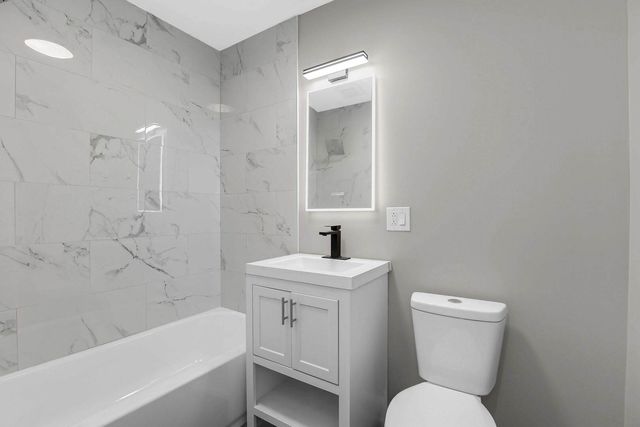 6150 S Ingleside Avenue, Chicago, IL 60637