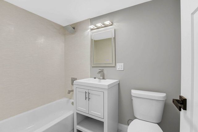 6150 S Ingleside Avenue, Chicago, IL 60637