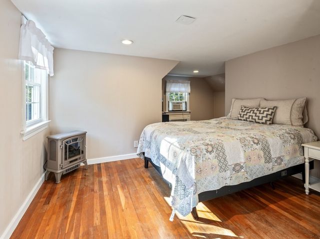 1 Benjamin Rd, Worcester, MA 01602