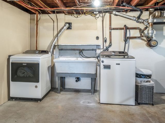 1 Benjamin Rd, Worcester, MA 01602