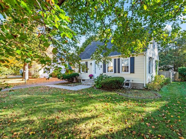 1 Benjamin Rd, Worcester, MA 01602