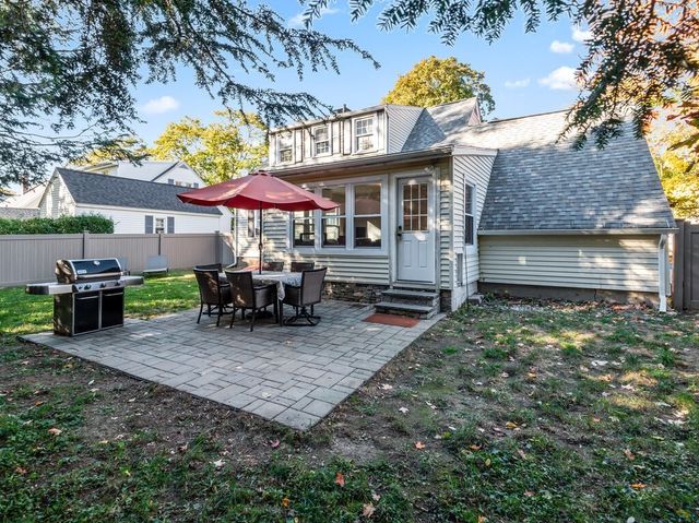1 Benjamin Rd, Worcester, MA 01602