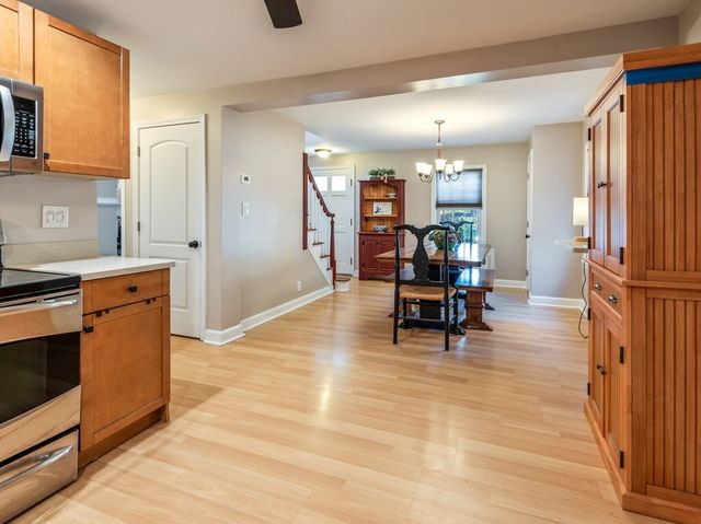 1 Benjamin Rd, Worcester, MA 01602