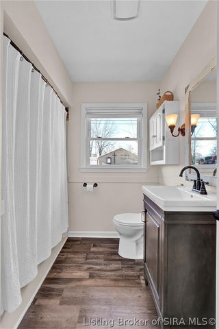 212 Lake Road, Henryville, IN 47126