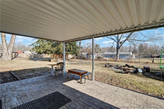 212 Lake Road, Henryville, IN 47126