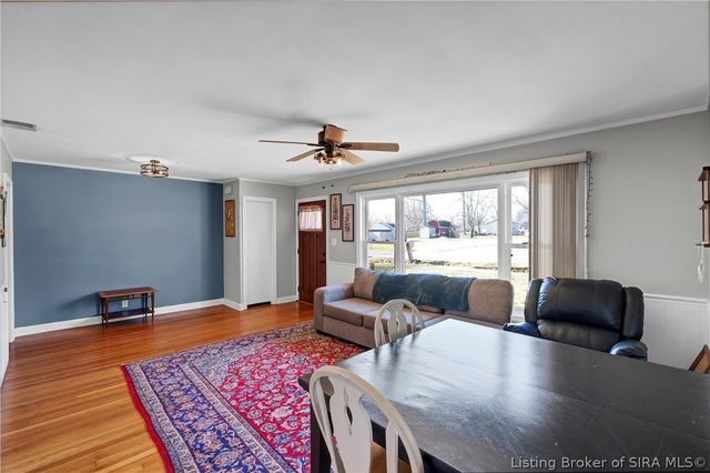 212 Lake Road, Henryville, IN 47126