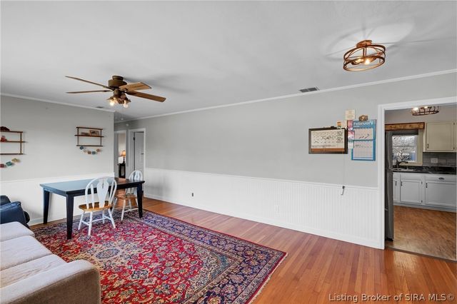 212 Lake Road, Henryville, IN 47126