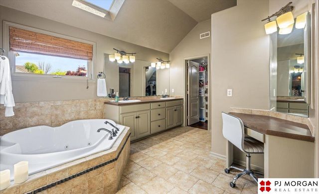 10921 S 172nd Street, Omaha, NE 68136