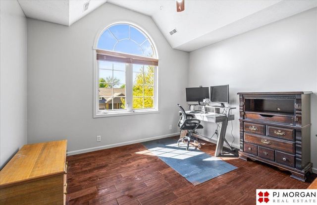 10921 S 172nd Street, Omaha, NE 68136