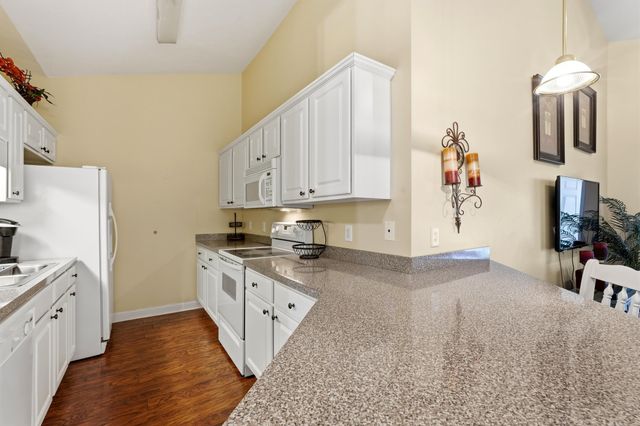 148 Westhaven Dr Apt 10F, Myrtle Beach, SC 29579