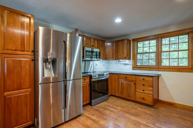 235 Pine Hill Road, Hollis, NH 03049