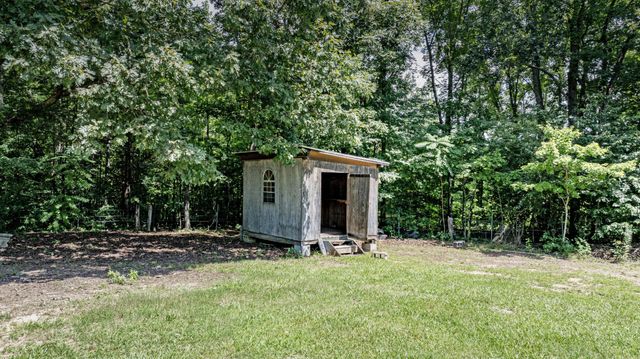 240 Sundance Drive, Evensville, TN 37332