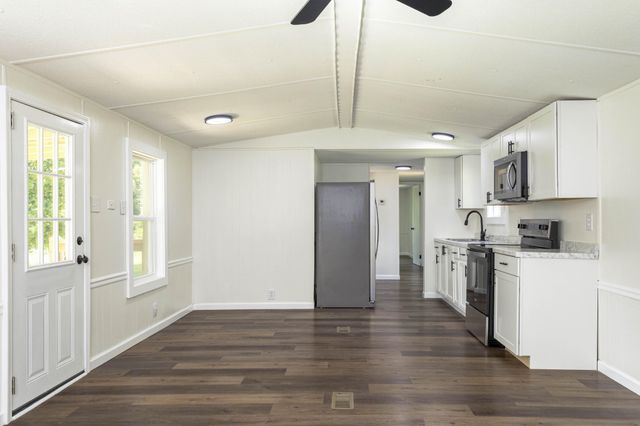 240 Sundance Drive, Evensville, TN 37332